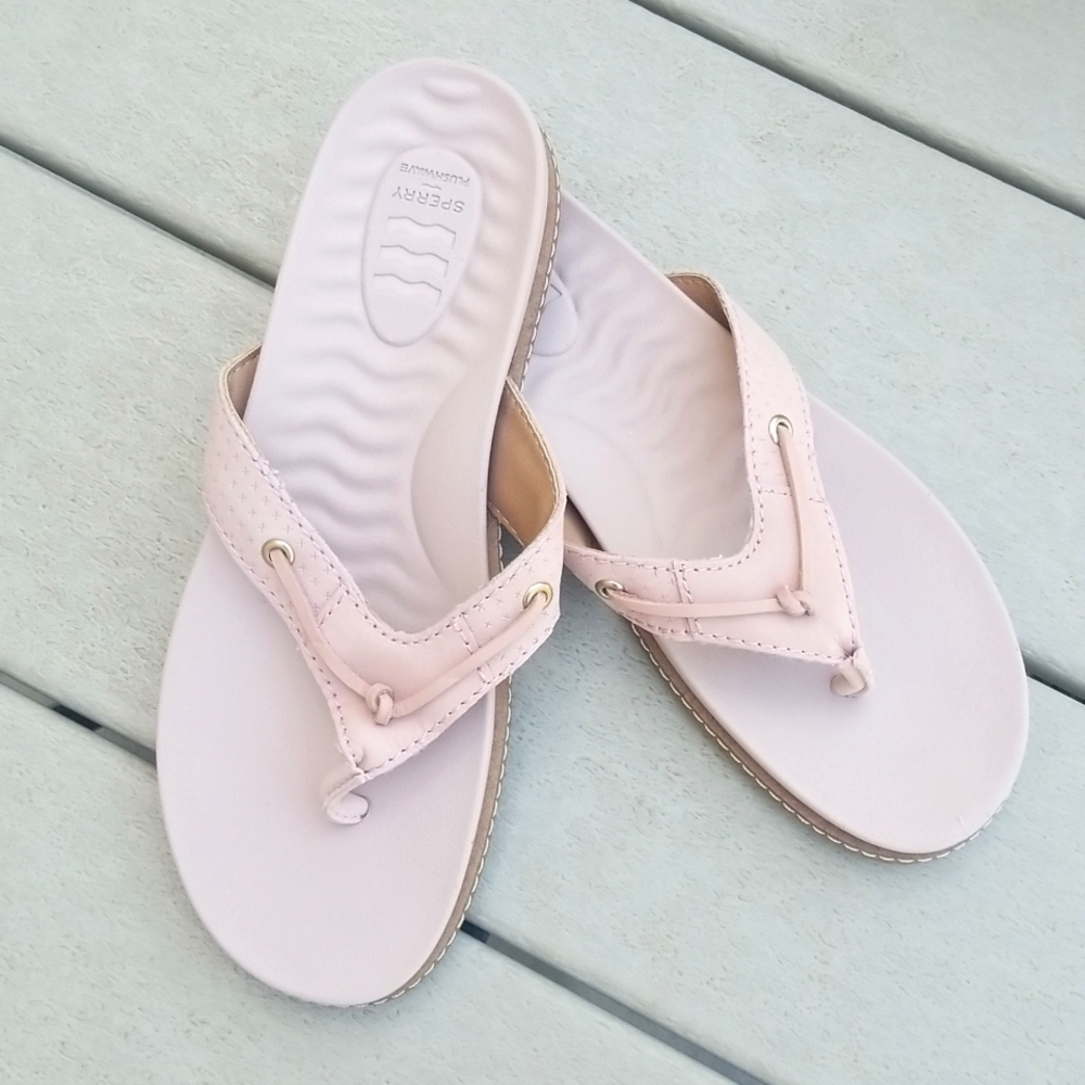 NWOT- Stylish Sperry Summer Sandals!!🌺🌺